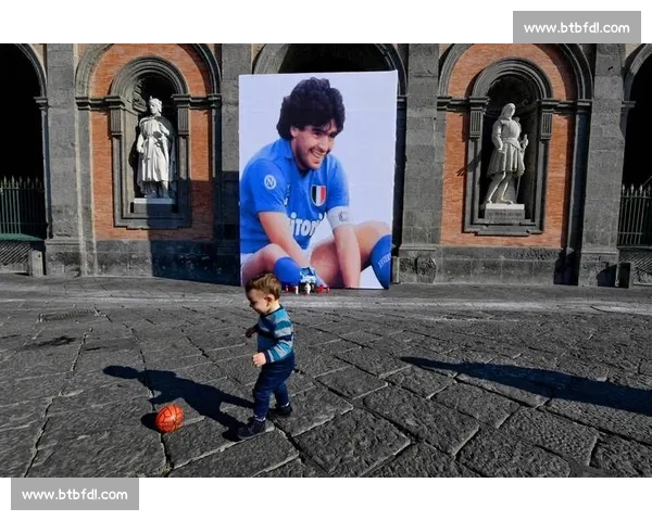 梅西与马拉多纳:队友实力的时代对话 梅西与马拉多纳:队友实力的时代对话